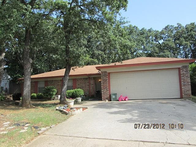 1st image of 205 Royal Field Dr