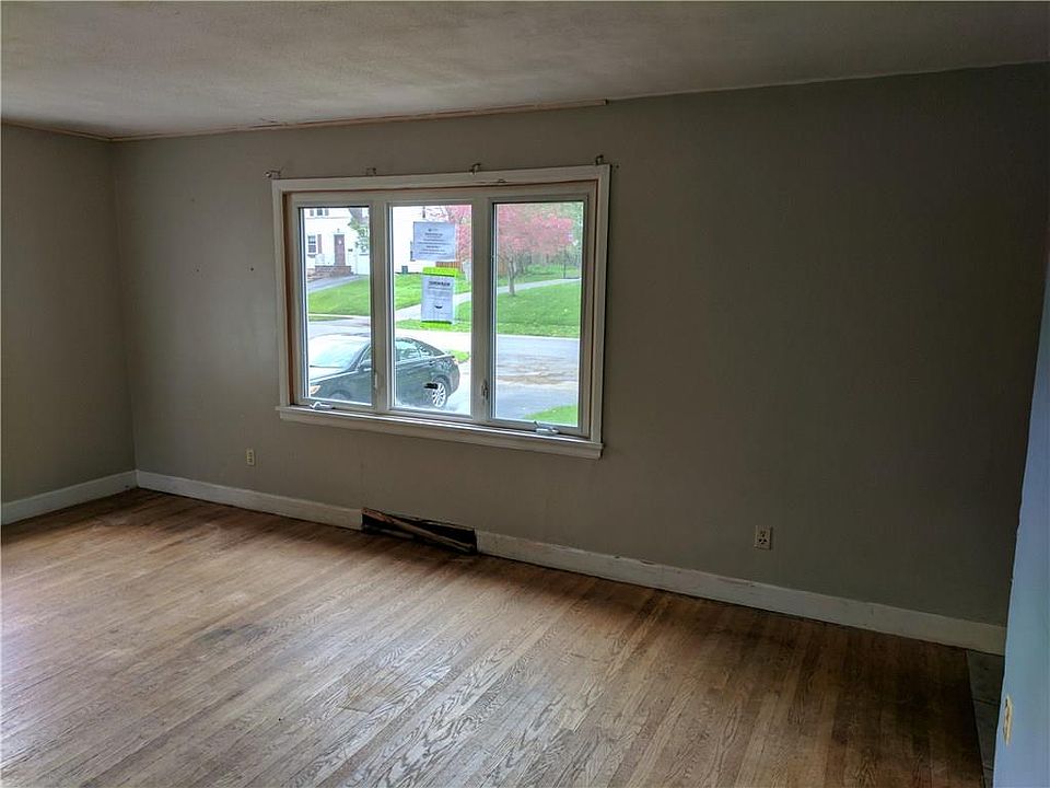 2nd image of 42 Renouf Dr