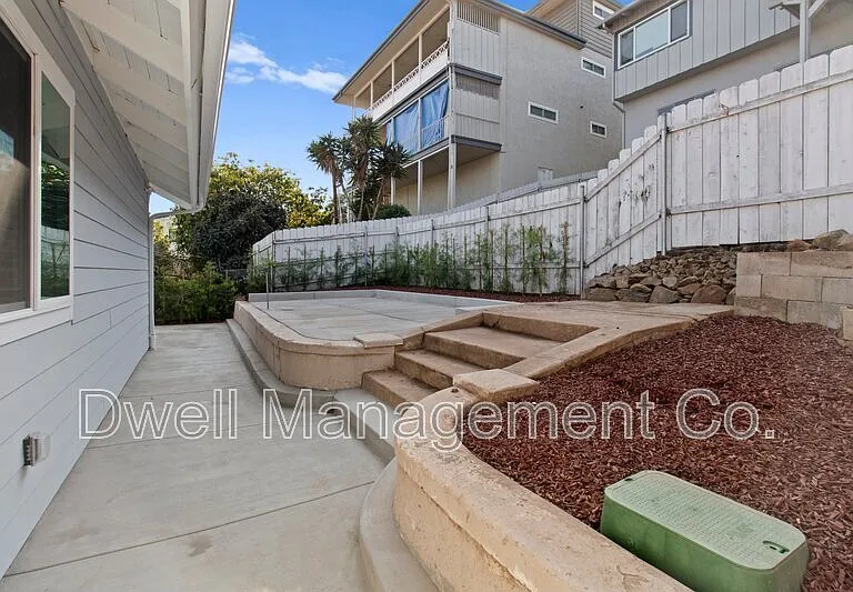 8073 Lemon Ave — Photo 7