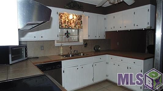 3rd image of 2081 Elmer St