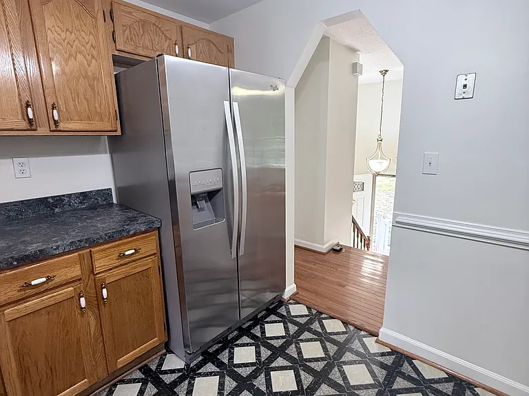 7301 Summertree Dr — Photo 22