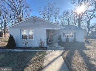 208 Schubert Ave, Runnemede, NJ 08078