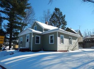 3 Pleasantview Ave, Chicopee, MA 01020
