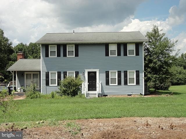 1st image of 27 Berkshire Ln