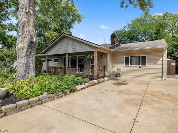 225 Forest St, Lagrange, OH 44050