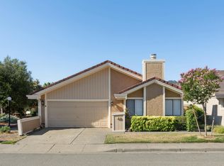 81 Holstrom Cir, Novato, CA 94947