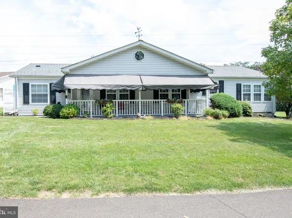 620 Spring Meadow Cir, New Hope, PA 18938