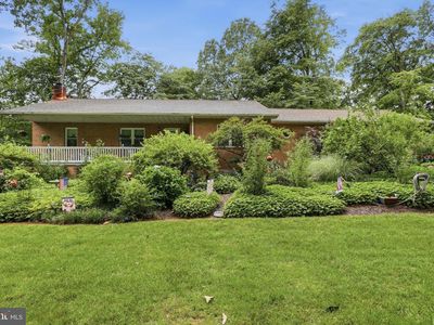 549 Macintosh Dr, Falling Waters, WV, 25419