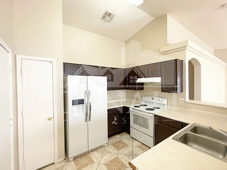 8930 W Catalina Dr — Photo 11