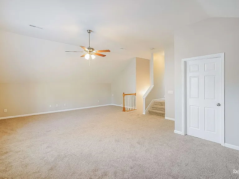 1316 Georgetown Dr — Photo 14