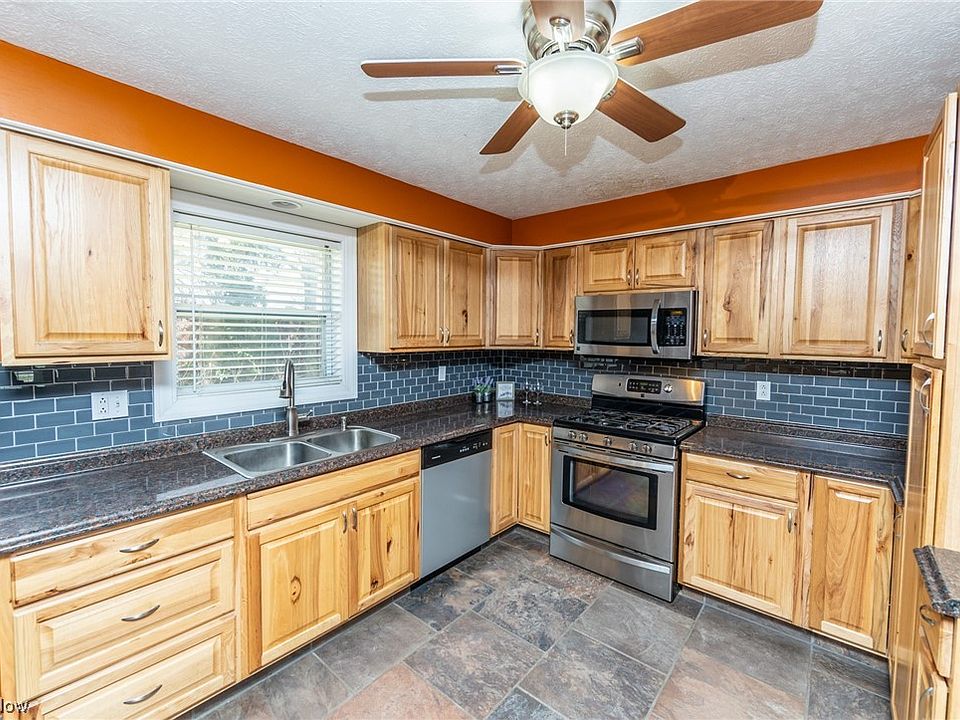 251 Whitman Blvd, Elyria, OH 44035 Zillow