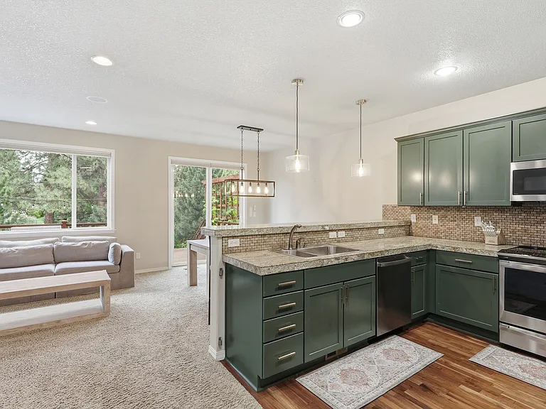 61330 Huckleberry Pl — Photo 12
