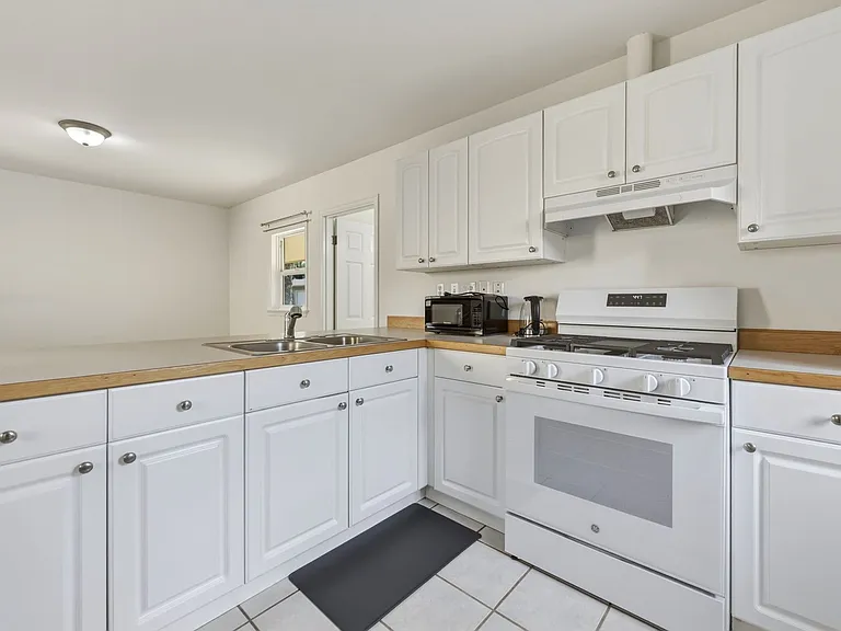 127A Plymouth St NW — Photo 13