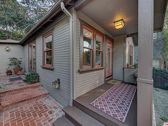 2nd image of 1448 Angelus Ave