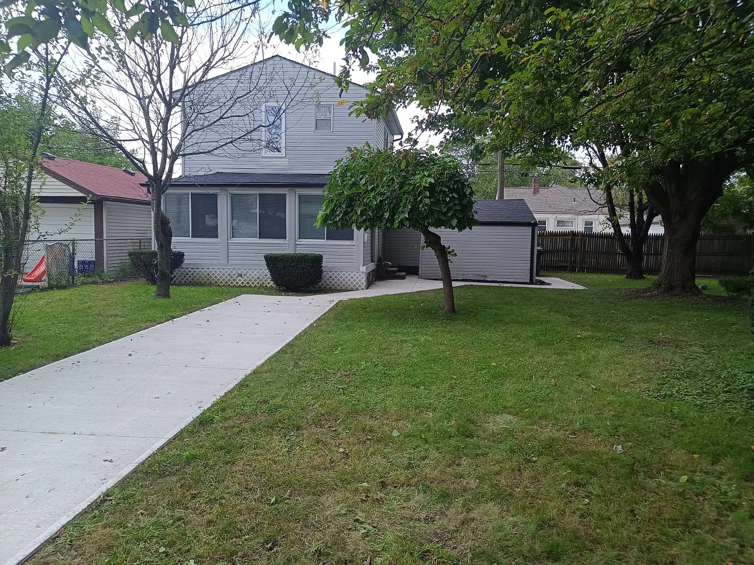 22816 Lambrecht Ave photo 1