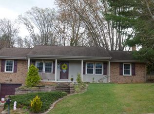 6024 Green Ridge Rd NW, Roanoke, VA 24019