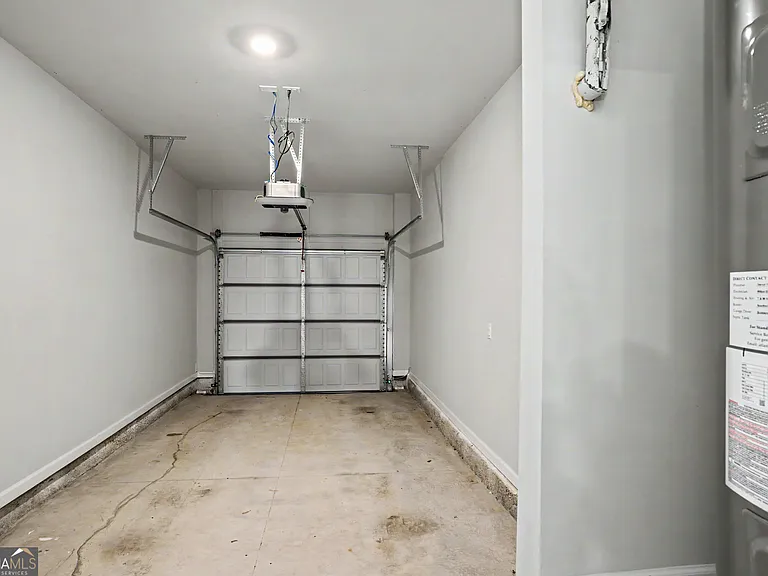 195 Skipjack Ct — Photo 14