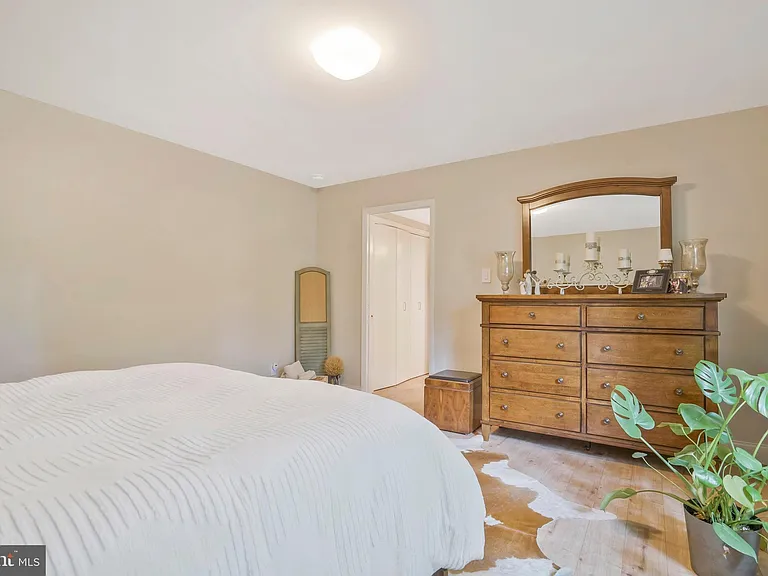 1715 Hollinwood Dr — Photo 44