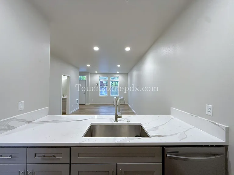 3323 SE 87th Ave — Photo 43