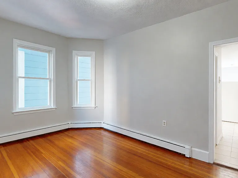 163 Hichborn St #4 — Photo 8