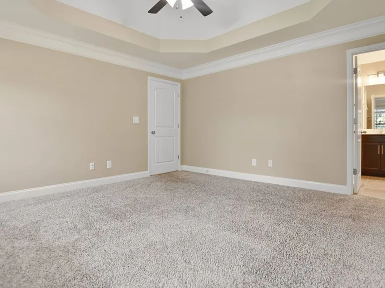 512 Sourwood Dr — Photo 12