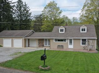 1483 Paradise View Rd, Mansfield, OH 44905