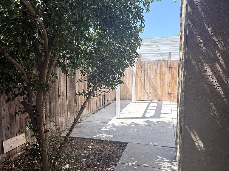 13801 San Esteban Ave — Photo 17
