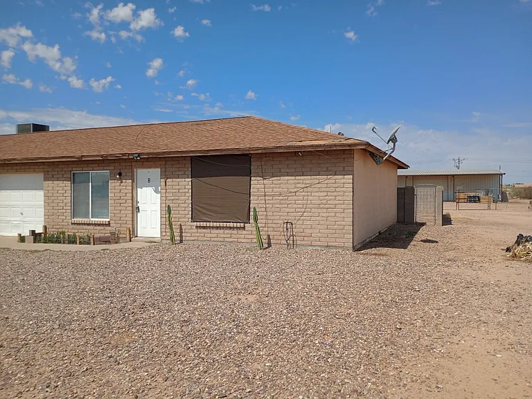 15982 S Moon Valley Rd #B — Photo 1