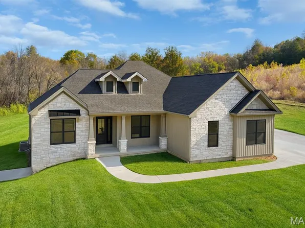 10 Hidden Hills Rd #10, Washington, MO 63090