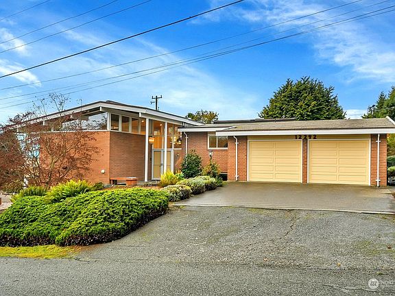 2nd image of 12292 Shorewood Drive SW