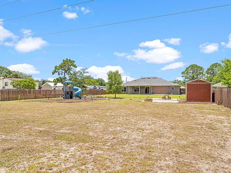2132 Vizcaya Dr — Photo 36