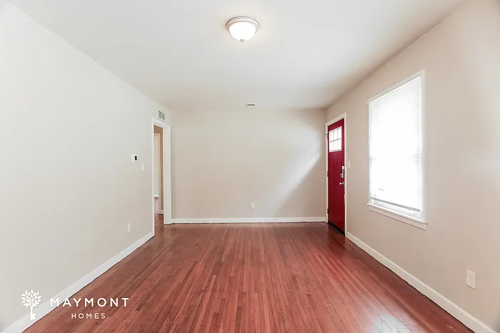 3 bed, 1.0 bath, 1312 sqft, $1,125 — Photo 4