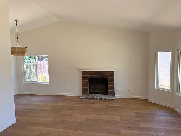 7370 Canyon Breeze Rd — Photo 6