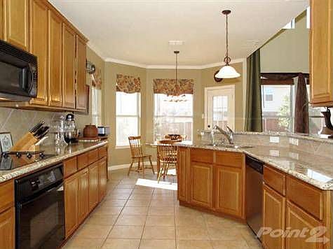 4th image of 3616 Pendery Ln