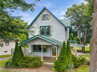 957 Cleveland Ave, Amherst, OH 44001