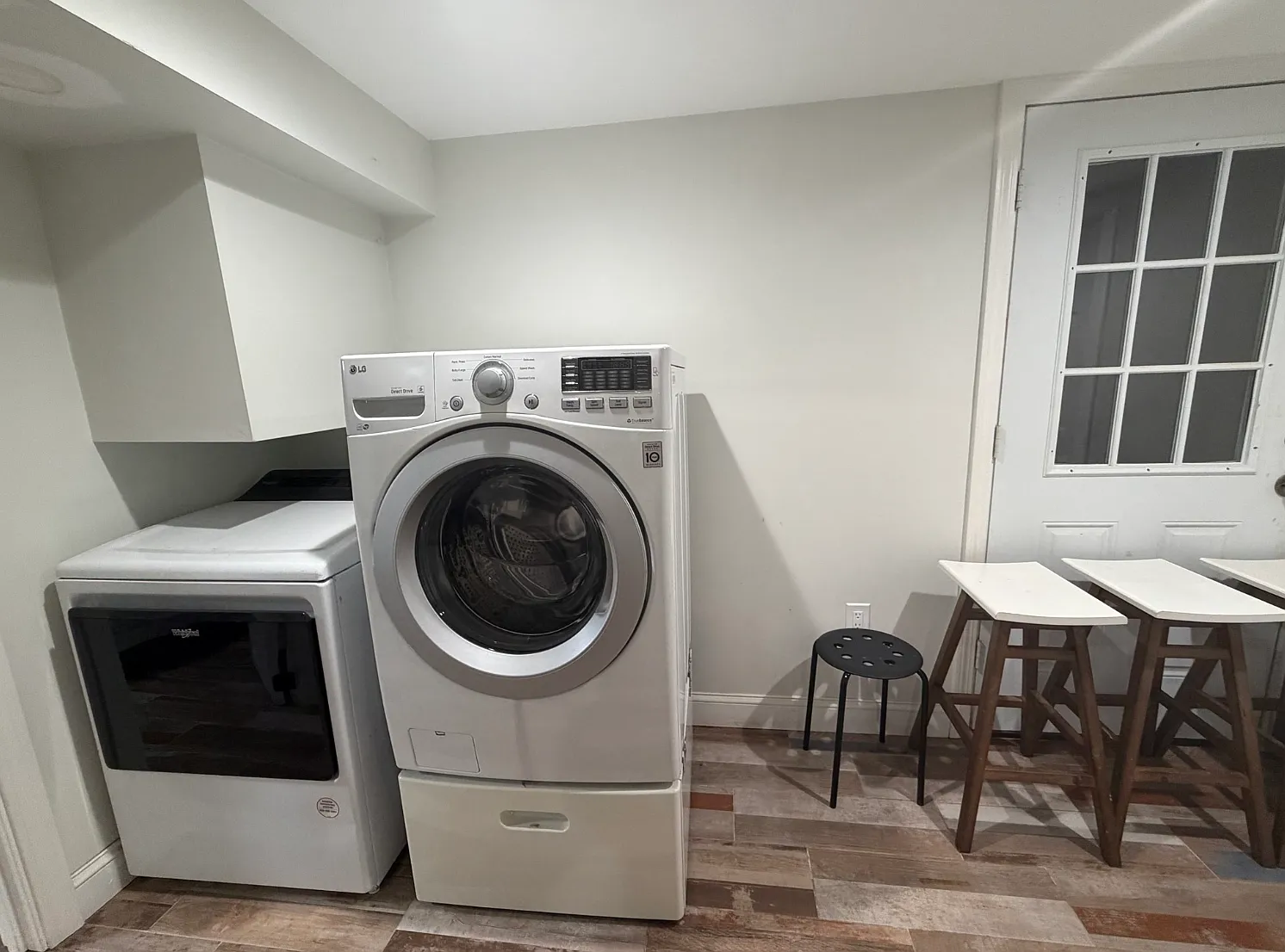 2 bed, $2,300 — Photo 1