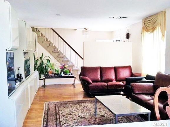 3rd image of 11 Hillside Ave