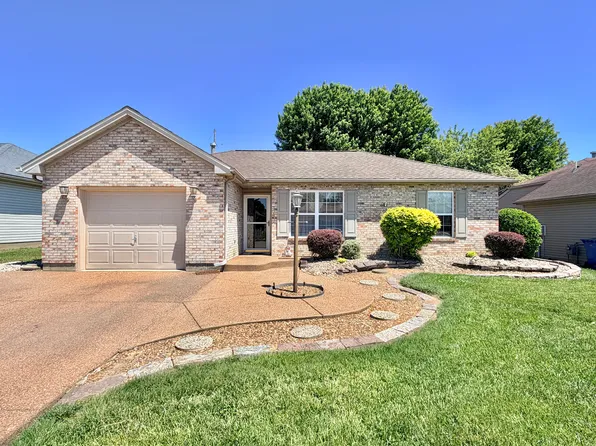 2020 Seasons Ridge Blvd, Evansville, IN 47715