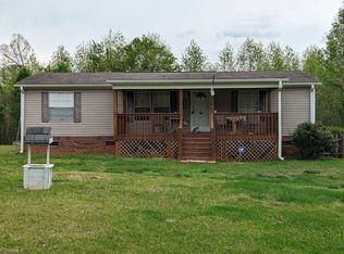 450 Cemetery St, Ronda, NC 28670