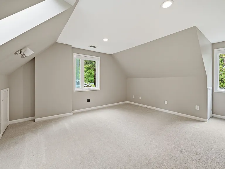 2506 Pinoak Ln — Photo 15