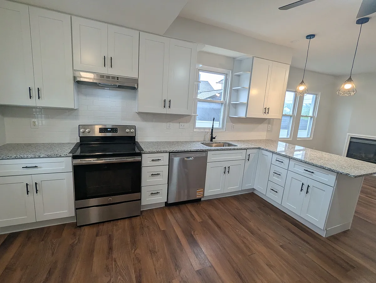 Building Photo - 5504 Carville Ave #A