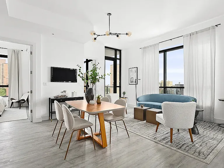 221 Sea Breeze Ave #10B — Photo 2