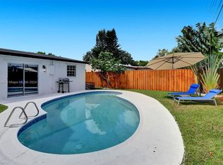 531 N 70th Ter, Hollywood, FL 33024