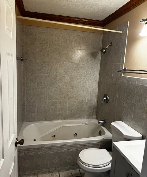 795 Southwell Ln #1 — Photo 3