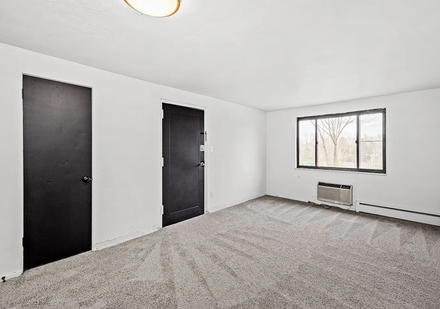 Lindberg Apartments — Photo 4