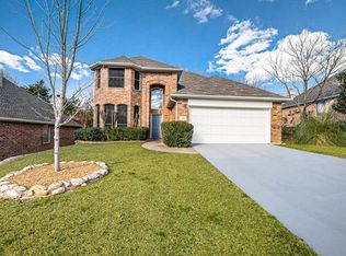 210 Pelican Cove Dr, Rockwall, TX 75087
