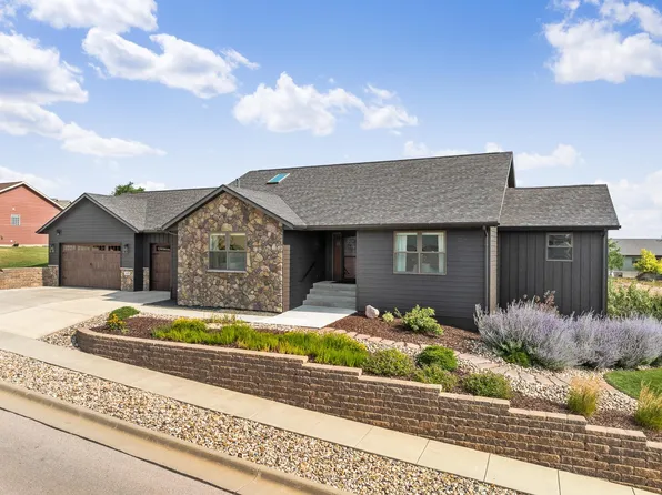 520 Stumer Rd, Rapid City, SD 57701
