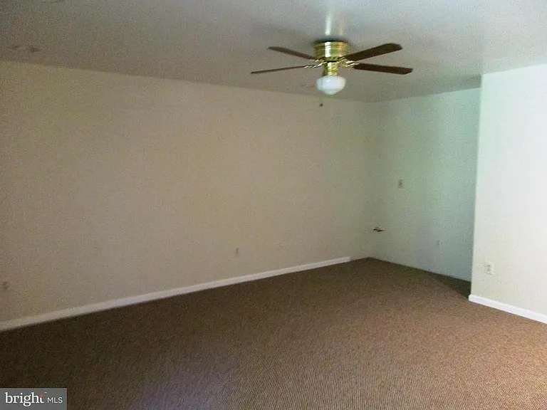 3361 Cheverly Ct — Photo 35