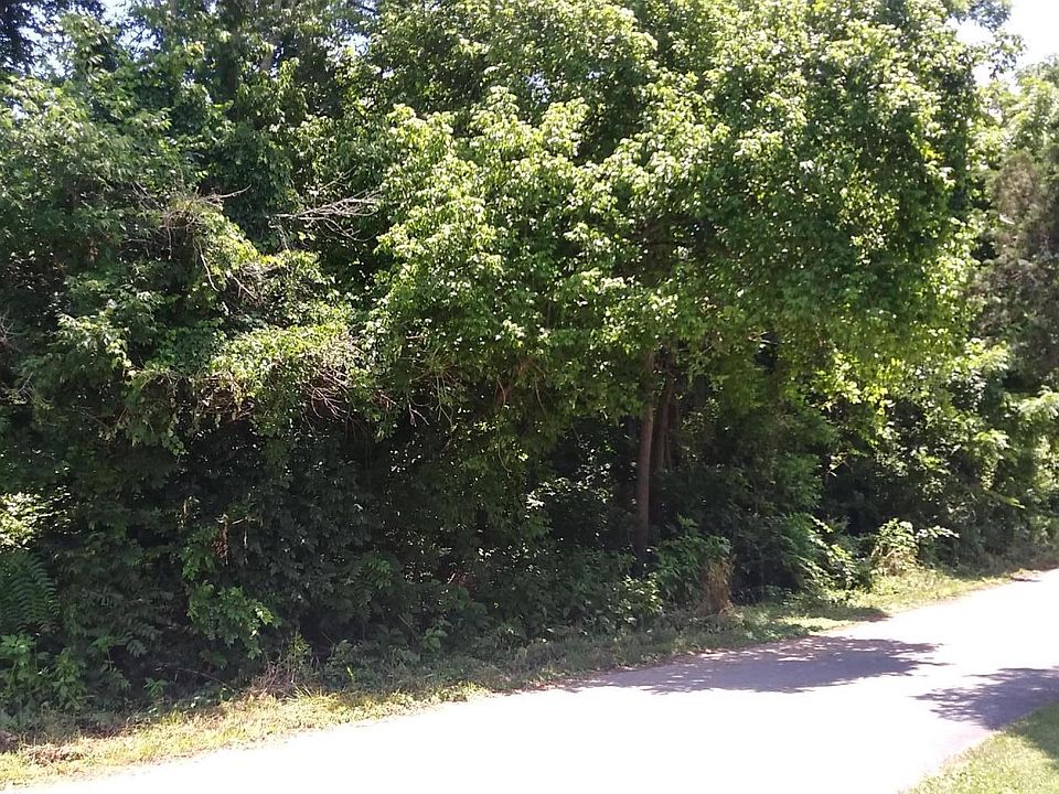 2nd image of Lincoln Dr