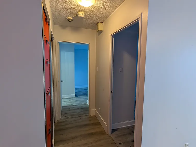 92 King St E #805 — Photo 6